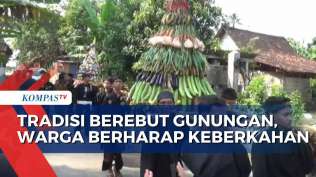 haul-kiai-abdul-qohhar-warga-bayat-klaten-gelar-kirab-dan-berebut-gunungan-hasil-bumi