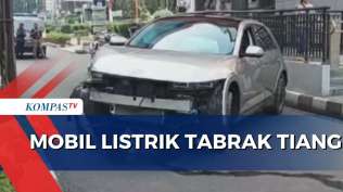 diduga-pengemudi-mengantuk-mobil-listrik-tabrak-tiang-pancang-monorel-di-kuningan-jakarta-selatan