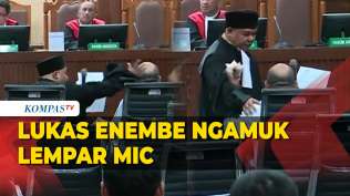 detik-detik-lukas-enembe-emosi-di-ruang-sidang-sampai-lempar-mic