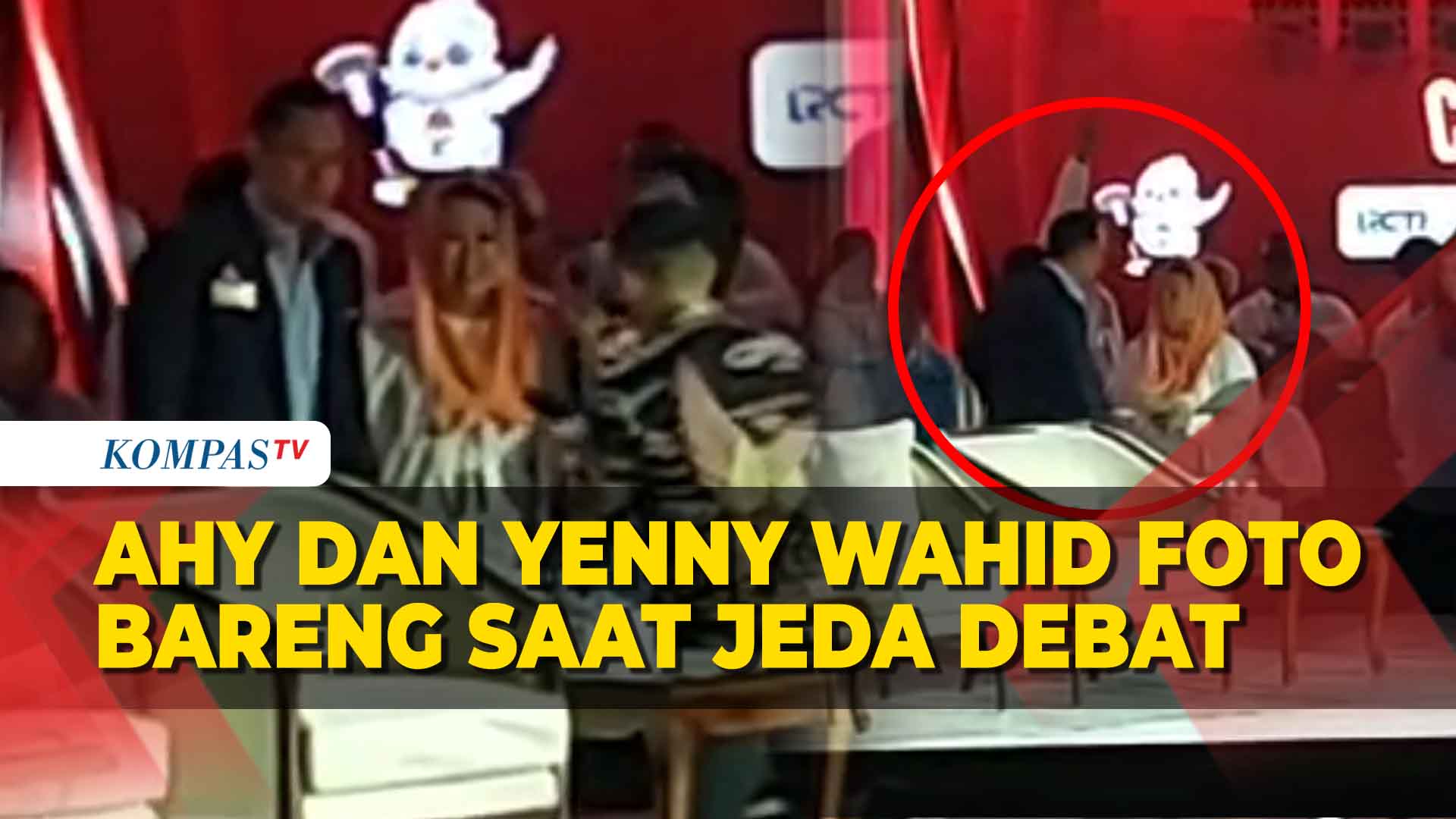 Video: Momen AHY dan Yenny Wahid Foto Bareng Saat Jeda Debat Capres 2024