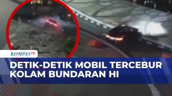 Viral! Rekaman Detik-detik Mobil Tercebur Kolam Bundaran HI | INDO UPDATE