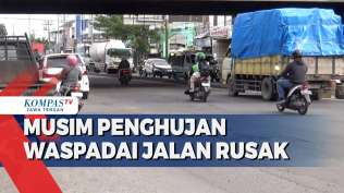 musim-penghujan-waspadai-jalan-rusak