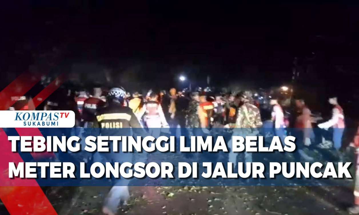Tebing Setinggi Lima Belas Meter Longsor Di Jalur Puncak
