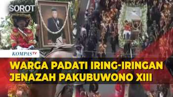 Visual Udara, Warga Padati Iring-iringan Jenazah Raja Surakarta Pakubuwono XIII