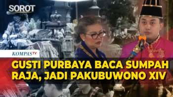 Gusti Purbaya Baca Sumpah Raja, Resmi Jadi Raja Surakarta Pakubuwono XIV