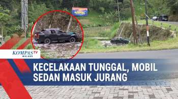 Hilang Kendali, Mobil Sedan Oleng Masuk Jurang