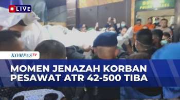 Detik-Detik 1 Jenazah Korban Kecelakaan Pesawat ATR 42-500 Tiba Di Makassar Untuk Diidentifikasi