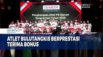 Atlet Bulutangkis Berprestasi Terima Bonus