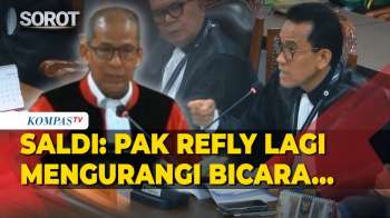 Kelakar Hakim MK Saldi Ke Refly Di Sidang Gugatan Roy Suryo Cs Kasus Ijazah Jokowi: Bulan Puasa…