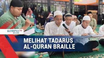 Semangat Penyandang Tuna Netra Tadarus Al-Quran Braille