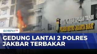 kebakaran-gedung-satreskrim-polres-metro-jakarta-barat-13-unit-damkar-dikerahkan