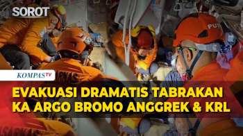 Dramatis! Evakuasi Korban Tabrakan Kereta Argo Bromo Anggrek & KRL Di Bekasi Timur