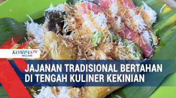 Lupis Ketan, Jajanan Tradisional Yang Tetap Bertahan Hingga Sekarang