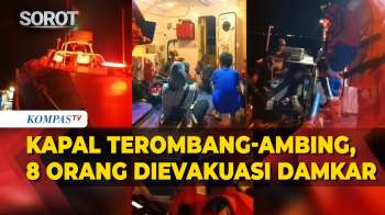 Detik-Detik Damkar Evakuasi 8 Penumpang Dari Kapal Rusak Di Tengah Laut Perairan Kepulauan Seribu