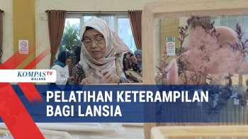 Lansia Di Kota Malang Dilatih Buat Kerajinan, Diajak Produktif Dan Mandiri