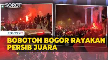 Lautan Manusia! Tugu Kijang Bogor Dipadati Suporter Persib, Rayakan Kemenangan