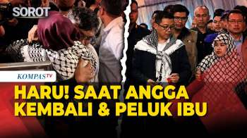 Momen Haru! Relawan Global Sumud Flotilla Andi Angga Peluk Ibunda Saat Tiba di Indonesia