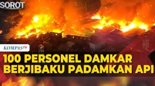 breaking-news-kebakaran-hebat-di-kemayoran-100-personel-damkar-berjibaku-padamkan-api