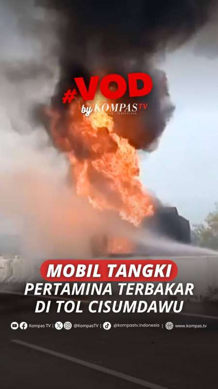 Mobil Tangki Pertamina Terbakar Di Tol Cisumdawu