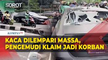 Sopir Klaim Jadi Korban, Warga Sebut Pengemudi Mobil Mewah Tabrak Ojol Di Kembangan