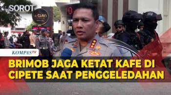 Brimob Bersenjata Lengkap Jaga Ketat Kafe Di Cipete Saat Penggeledahan