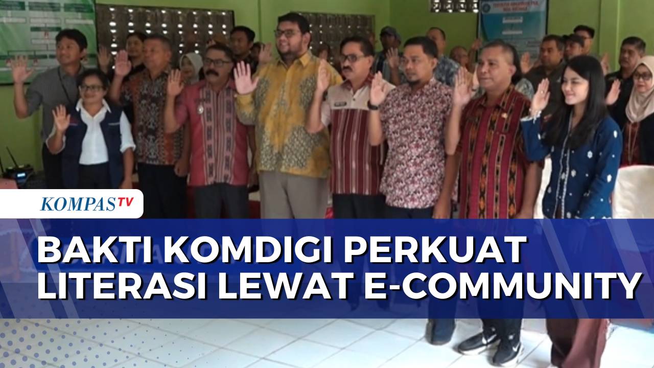 Masyarakat Ende Dapat Pelatihan Literasi Digital Melalui Program Bakti E-Community | BERITA UTAMA