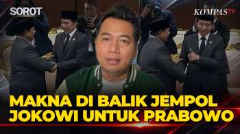 Makna Di Balik Jempol Jokowi Untuk Prabowo, Ini Kata Pengamat