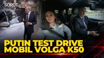 Momen Presiden Rusia Putin Test Drive Mobil Volga K50 Terbaru
