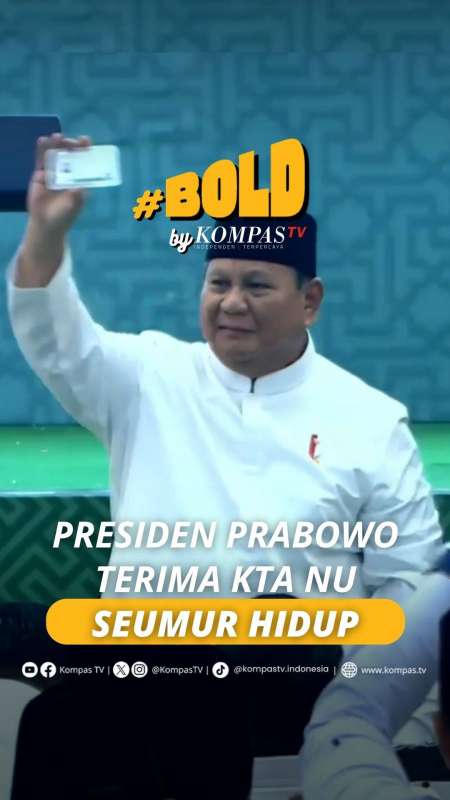 Prabowo Terima KTA NU Seumur Hidup Di Penutupan Muktamar Ke-35 NU
