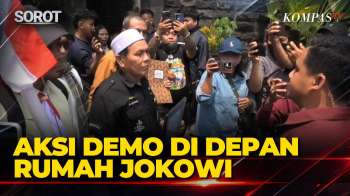 Dihadang! Aksi Demo Depan Rumah Jokowi Di Solo Hingga Massa Serahkan Aspirasi Ke Paspampres