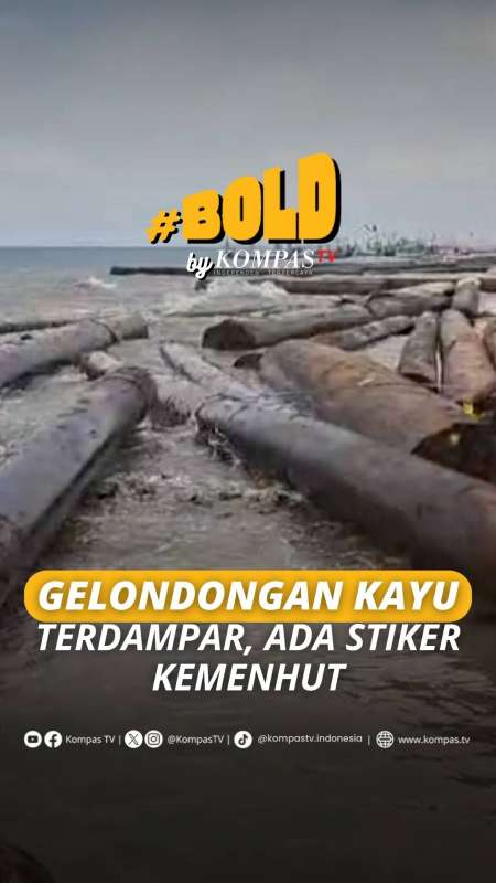 Kayu Berstiker Kementerian Kehutanan Terdampar Di Sumenep, Rusak Perahu Warga