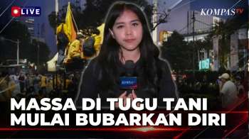 Massa Di Tugu Tani Yang Tuntut Evaluasi Program Prioritas Mulai Bubarkan Diri | SAPA MALAM