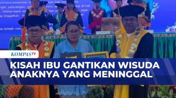 Penuh Haru, Ibu Di Sorong Diwisuda Gantikan Putrinya Yang Meninggal Dunia | BERITA UTAMA