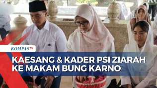 ditemani-kader-psi-kaesang-pangarep-berziarah-ke-makam-bung-karno-di-blitar