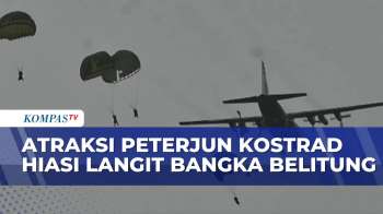 Langit Bangka Belitung Dihiasi Penerjun Kostrad | JMP
