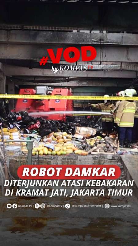 ROBOT DAMKAR DITERJUNKAN ATASI KEBAKARAN DI PASAR KRAMAT JADI