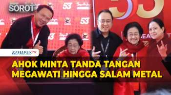 Ahok Minta Tanda Tangan Megawati Di Buku Spirit Kemanusiaan, Mega Dan Puan Kompak Salam Metal