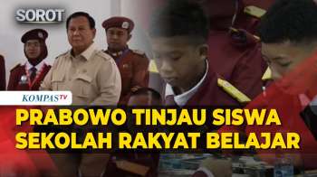 Momen Prabowo Masuk Kelas Tinjau Proses Belajar Siswa Sekolah Rakyat
