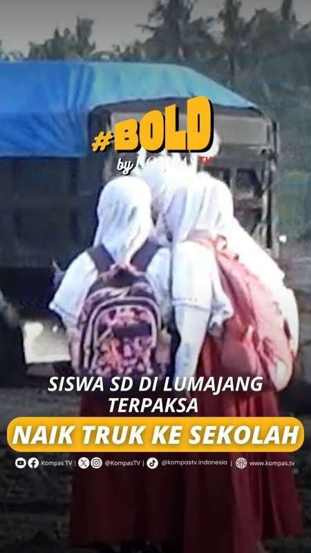 SISWA SD DI LUMAJANG TERPAKSA NAIK TRUK KE SEKOLAH