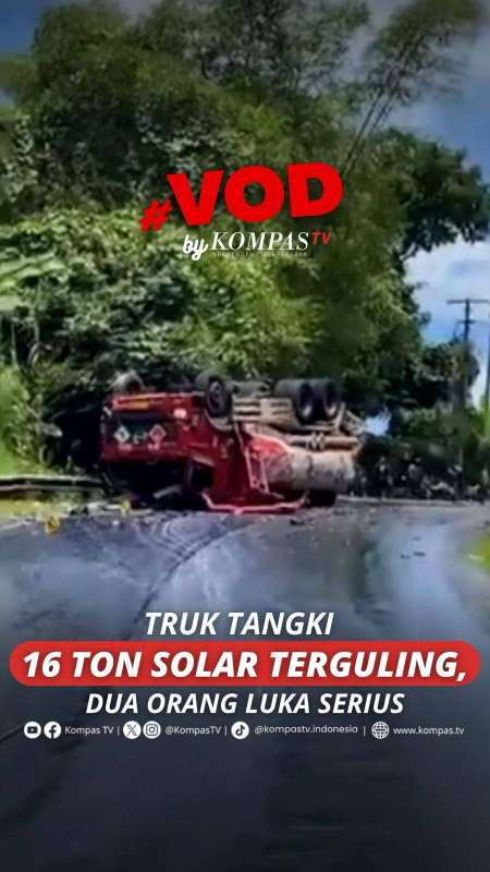 TRUK TANGKI 16 TON SOLAR TERGULING, DUA ORANG LUKA SERIUS