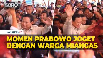 Momen Prabowo Ikut Joget “Tabola Bale” Bareng Warga Miangas