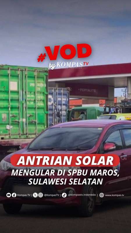 ANTRIAN SOLAR MENGULAR DI SPBU MAROS, SULAWESI SELATAN