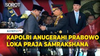 Kapolri Anugerahkan Medali Kehormatan Loka Praja Samrakshana Ke  Presiden Prabowo Di HUT Bhayangkara
