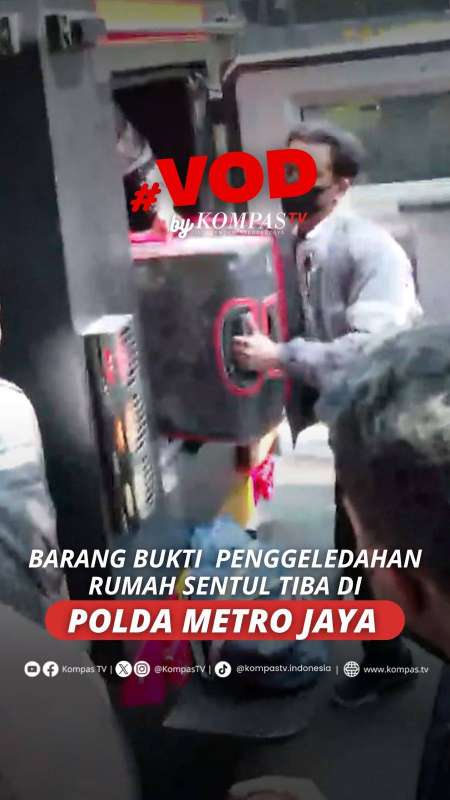 BARANG BUKTI PENGGELEDAHAN RUMAH SENTUL TIBA DI POLDA METRO JAYA