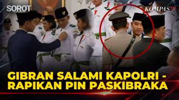 Jadi Sorotan! Momen Gibran Rapikan Pin Paskibraka Hingga Salami Kapolri