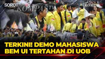 Sempat Bersitegang! Demo Mahasiswa UI Tuntut Hentikan Program Pemerintah Tertahan Di UOB