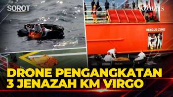 Visual Udara Detik-detik Petugas Evakuasi Jenazah Korban KM Virgo ke Kapal