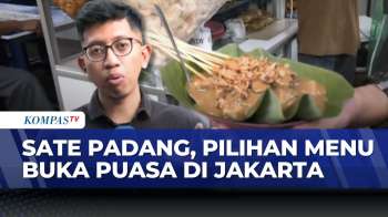 Masjid Sunda Kelapa Jadi Surga Takjil Ramadan, Sate Padang Paling Diburu | KOMPAS PETANG