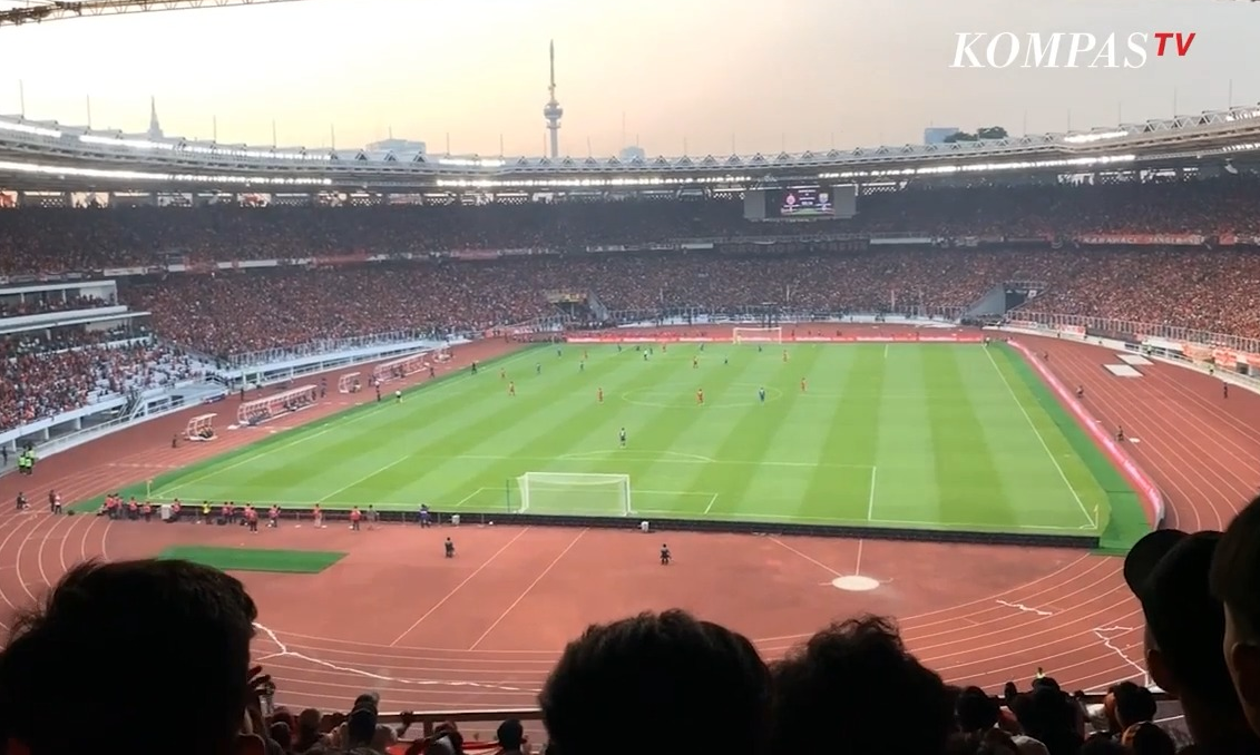 Nonton Bola Persija VS Persib di Gelora Bung Karno