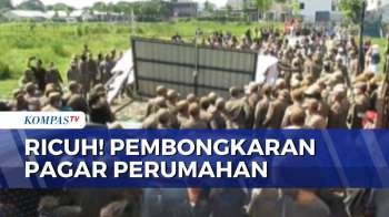 Warga Hadang Satpol PP, Pembongkaran Pagar Perumahan Di Sidoarjo Ricuh | BERUT